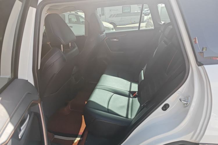 Used Toyota Wildlander 2024 2.0L CVT Two-Wheel Drive Luxury PLUS Edition