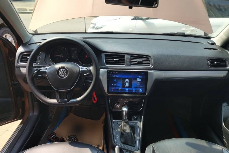 Used Volkswagen Gran Lavida 2015 1.6L Automatic Comfort Edition
