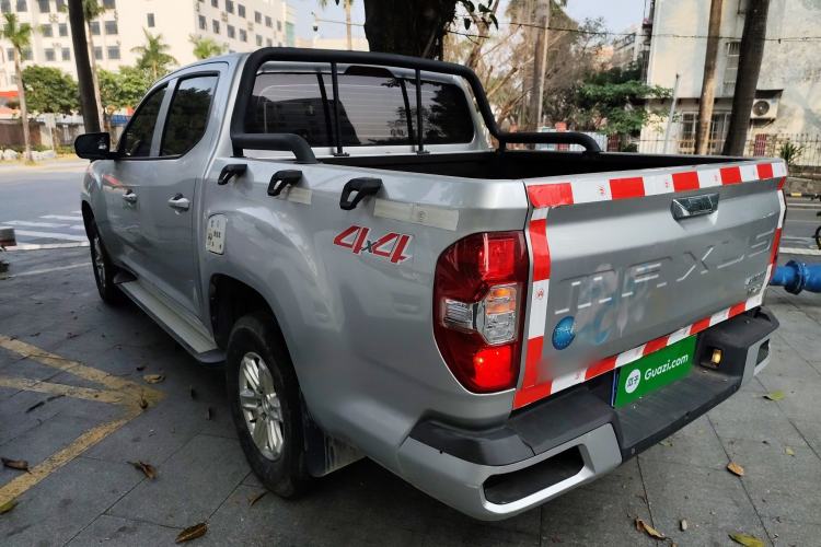 Used SAIC MAXUS T70 2020 2.0T Gasoline Automatic 4x4 Comfort Edition Standard Box with High Ground Clearance