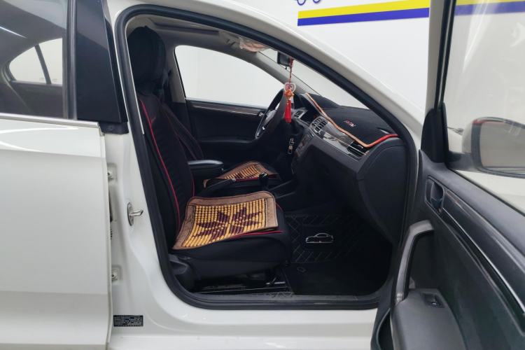 Used Volkswagen Santana 2018 1.5L Manual Comfort Edition
