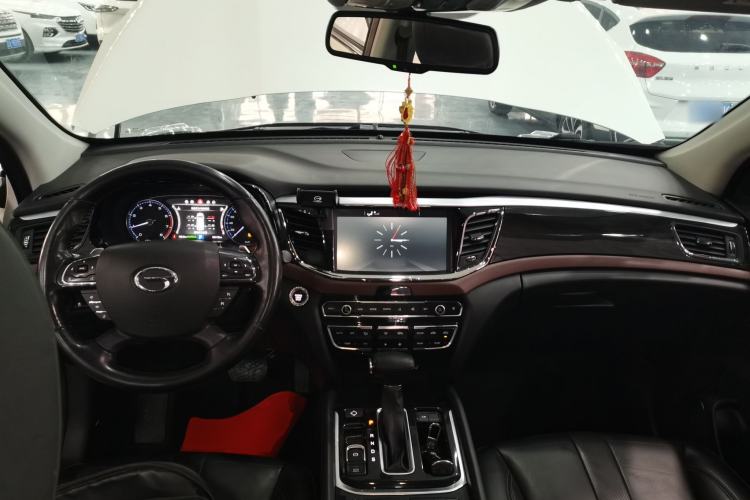 Used GAC Trumpchi GS8 2017 320T Two-Wheel Drive Luxury Smart Connectivity Version (7 Seats)
