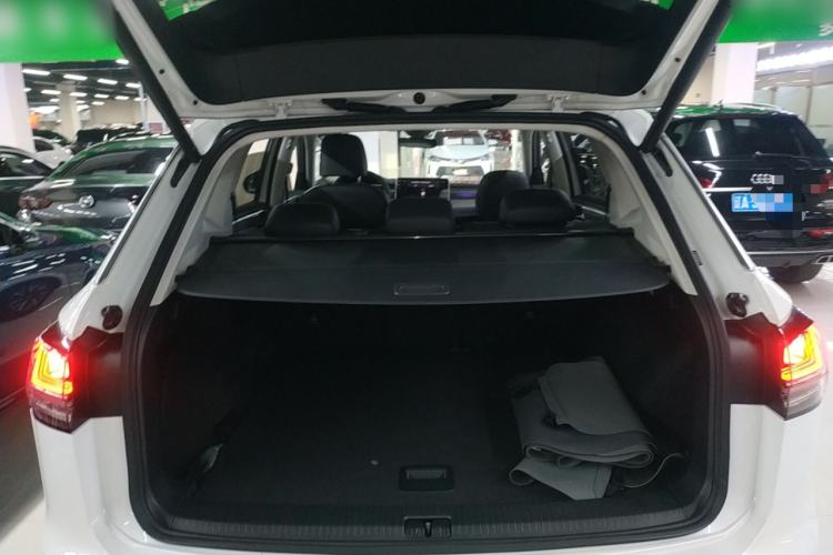 Used Volkswagen Tayron 2023 330TSI Two-Wheel-Drive R-Line High-Energy Version