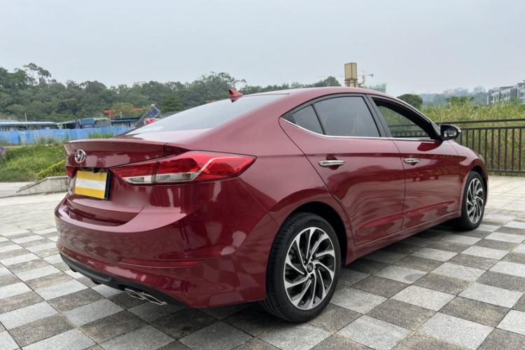 Used Hyundai Elantra 2019 1.4T Dual-Clutch Xuan Dong · Dynamic Model