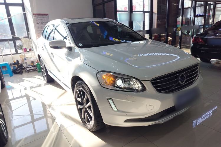Used Volvo XC60 2017 T5 AWD Smart Upgrade Edition
