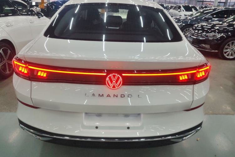 Used Volkswagen Lamando 2023 Lavida L 280TSI DSG Cool & Spicy Edition
