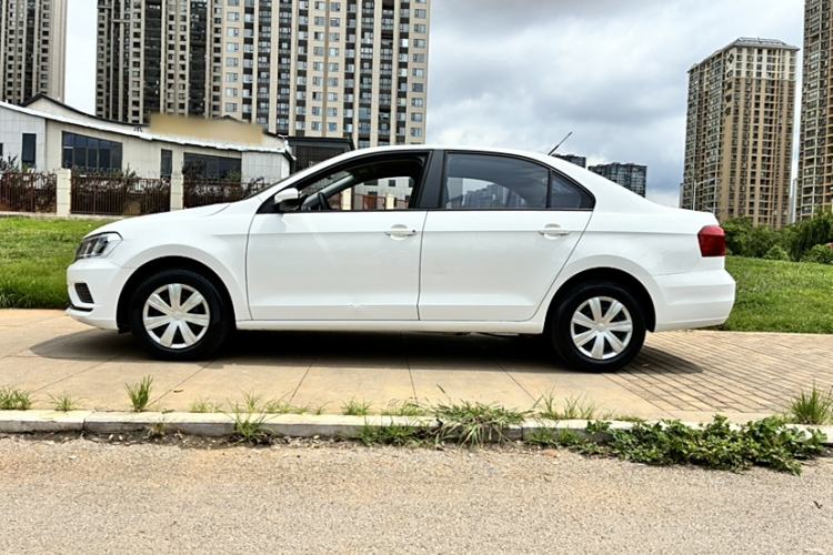 Used Volkswagen Jetta 2017 1.5L Automatic Fashion Model
