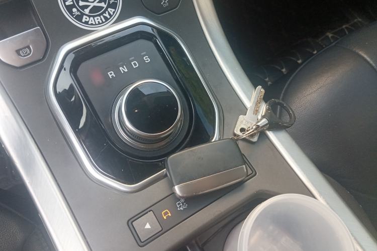 Used Land Rover Range Rover Evoque 2018 240 PS SE Smart Brilliance Edition
