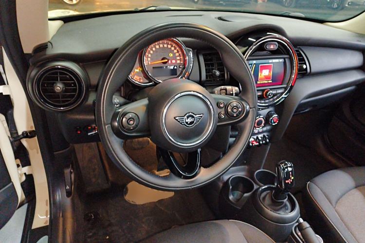 Used  MINI 2021 1.5T ONE
