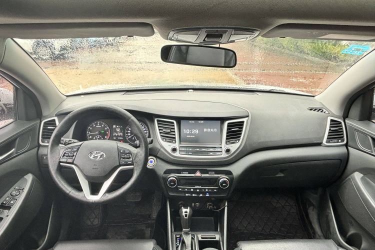 Used Hyundai Tucson 2015 1.6T Dual-Clutch Two-Wheel-Drive Smart Model
