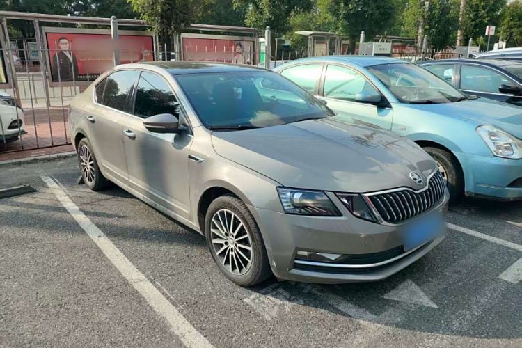Used Skoda Octavia 2018 TSI230 DSG Luxury Enjoyment Edition
