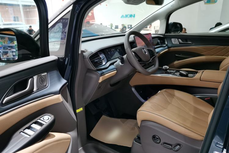 Used Denza D9 2022 DM-i 970 Four-Wheel Drive Flagship Model