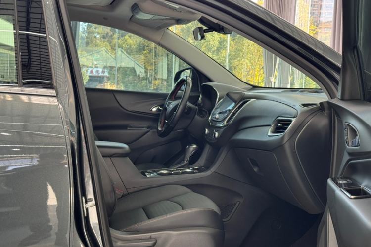 Used Chevrolet Equinox 2017 535T Automatic YuJie Edition