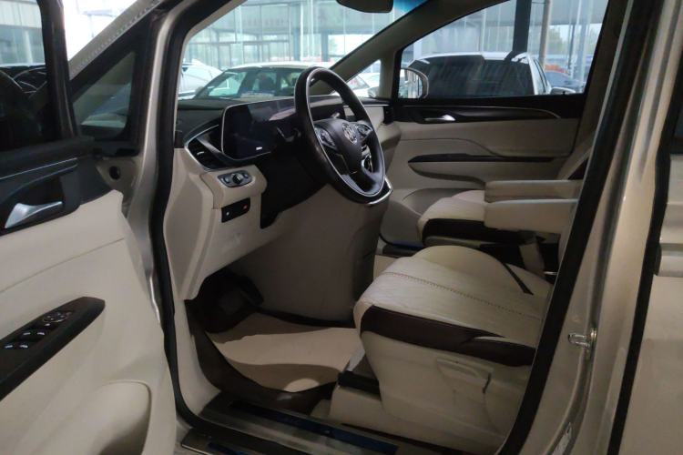 Used Buick GL8 2023 ES Lu Zun Comfort Model
