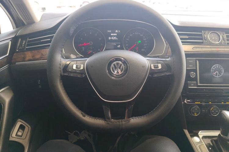 Used Volkswagen Magotan 2017 380TSI DSG Luxury Model