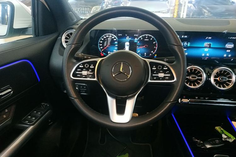 Used Mercedes-Benz GLA 2023 GLA 220
