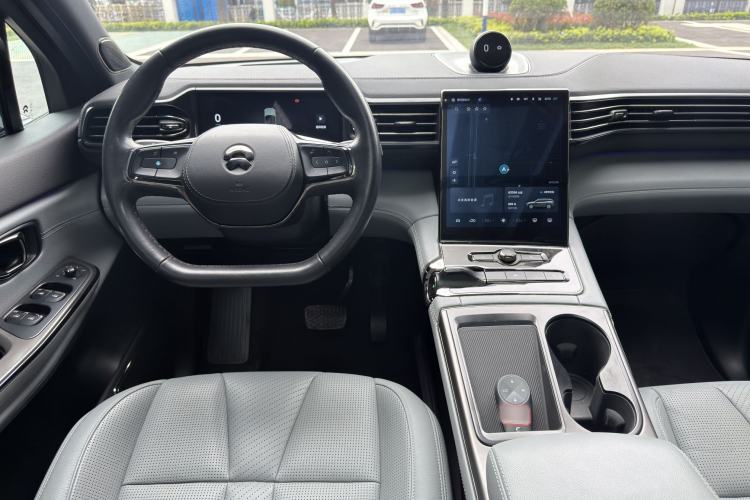 Used Nio ES8 2020 450 km Range 6-Seater Version
