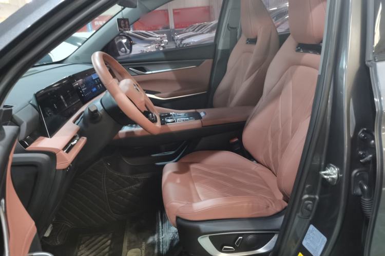 Used Changan CS75 PLUS 2023 3rd Generation 1.5T Automatic Prestige Model
