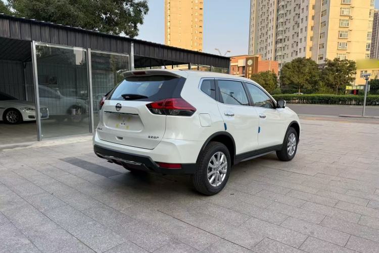 Used Nissan X-Trail 2023 Classic 2.0L Two-Wheel Drive Smart Connect Premium Edition
