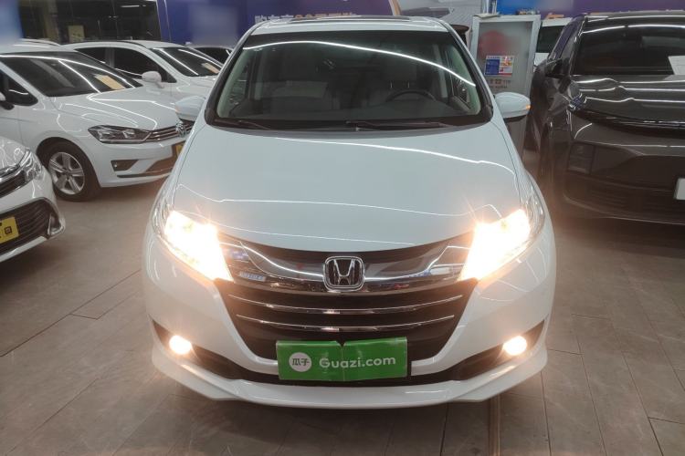 Used Honda Odyssey 2015 Revised 2.4L Luxury Edition
