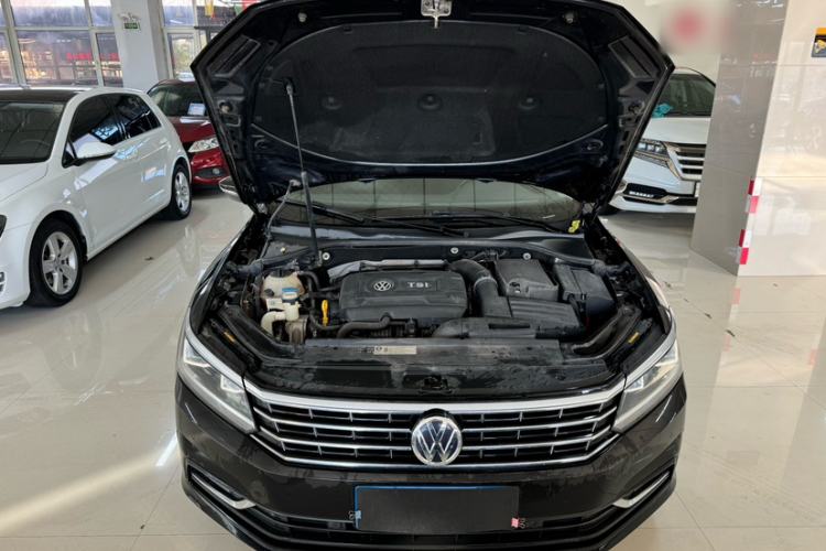 Used Volkswagen Passat 2017 330TSI DSG Luxury Edition
