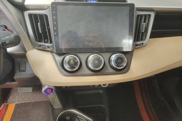 Used Toyota RAV4 2016 2.0L CVT Two-Wheel Drive Urban Edition China V Standard
