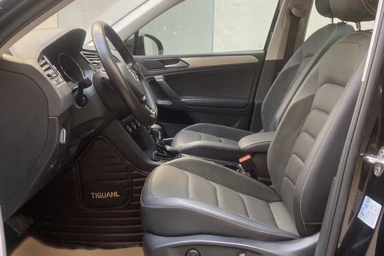 Used Volkswagen Tiguan L 2020 330TSI Automatic Two-Wheel Drive Panoramic Comfort Edition China VI Standard
