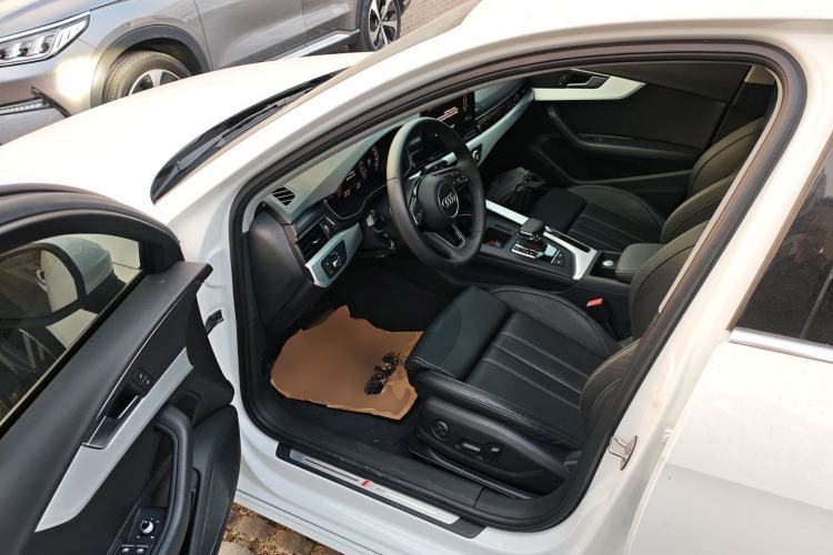 Used Audi A4L 2020 40 TFSI Luxury Dynamic Model
