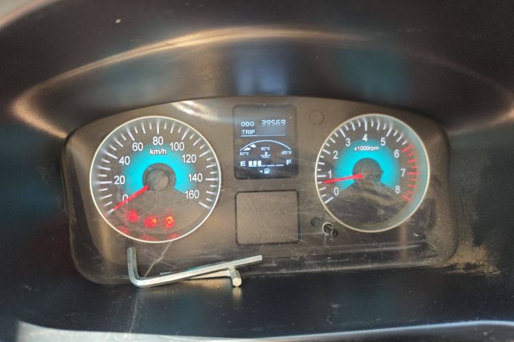 Used Jinbei Gold Hiace 2021 1.5L Passenger Vehicle Engineering Lion 5-Seater
