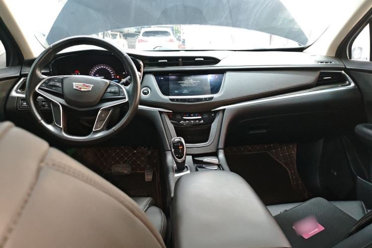 Used Cadillac XT5 2016 25T Luxury Model