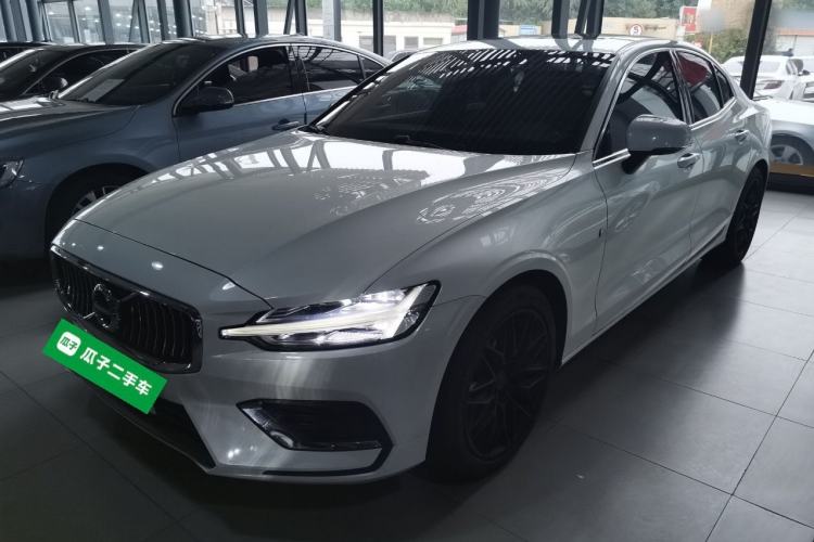 Used Volvo S60 2020 T4 Zhiyi Luxury Edition
