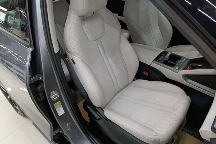 Used BYD Yuan UP 2025 Intelligent Driving Version 401 km Leading Edition
