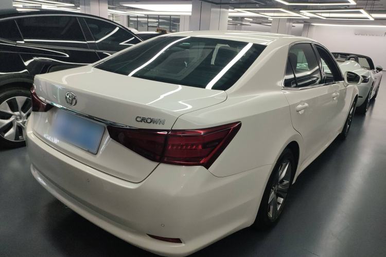 Used Toyota Crown 2015 2.5L Smart Edition
