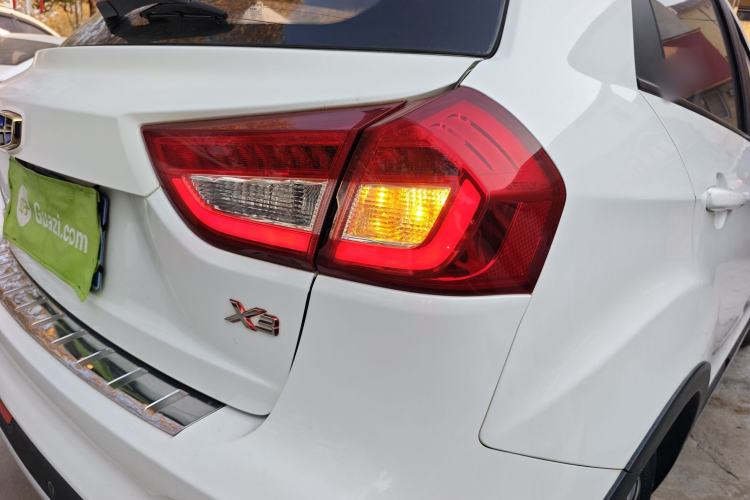 Used Geely Auto Vision X3 2017 1.5L Manual Elite Model
