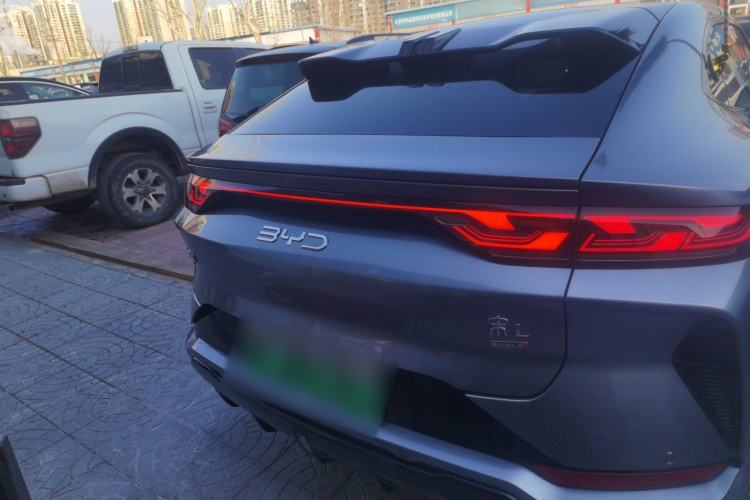 Used BYD Song L EV 2025 Intelligent Driving Version 662 km LiDAR Excellence Edition
