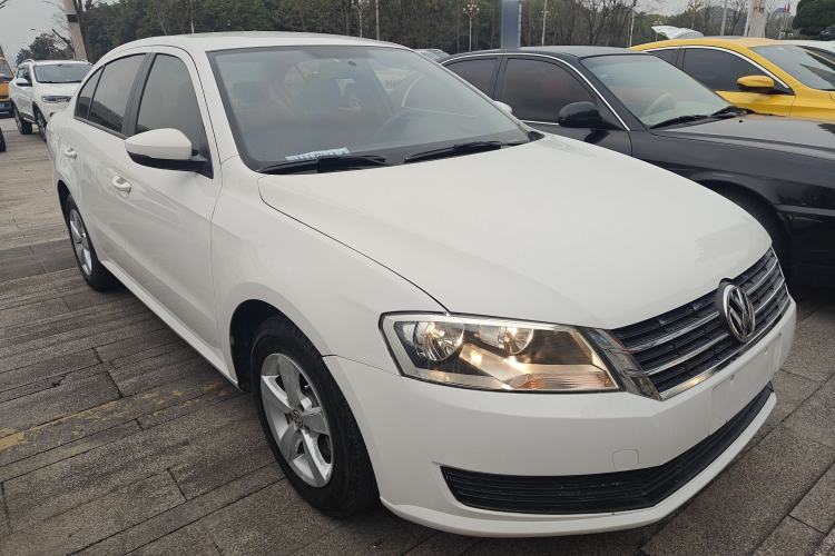 Used Volkswagen Lavida 2013 Revised Classic 1.6L Automatic Fashion Edition
