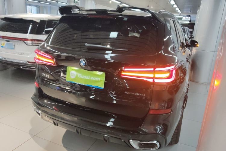 Used BMW X5 2022 Restyled xDrive 30Li Luxury Version M Sport Package