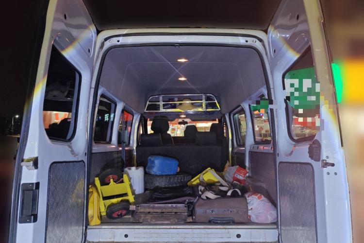 Used JMC Fushun 2022 2.0T Manual Multi-Function Passenger Vehicle Short Wheelbase Mid-Height Roof 6-Seater