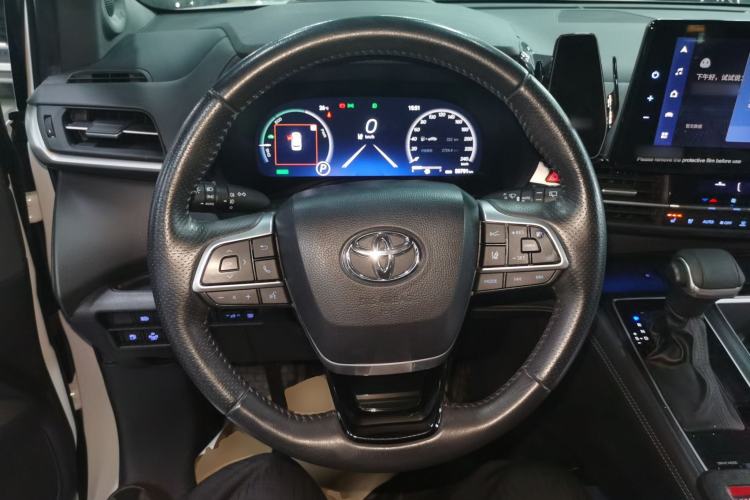 Used Toyota Sienna 2021 2.5L Hybrid Platinum Edition