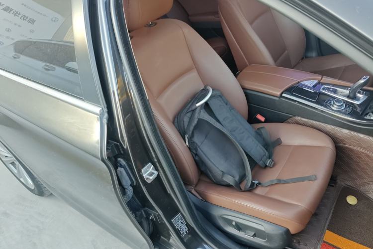 Used BMW 5 Series 2017 520Li Elegant Edition
