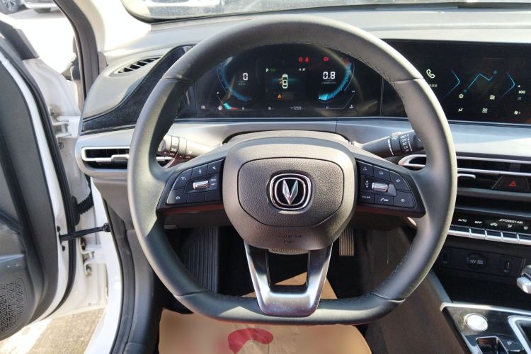 Used Changan Eado 2021 PLUS Blue Whale NE 1.4T GDI DCT Prestige Model
