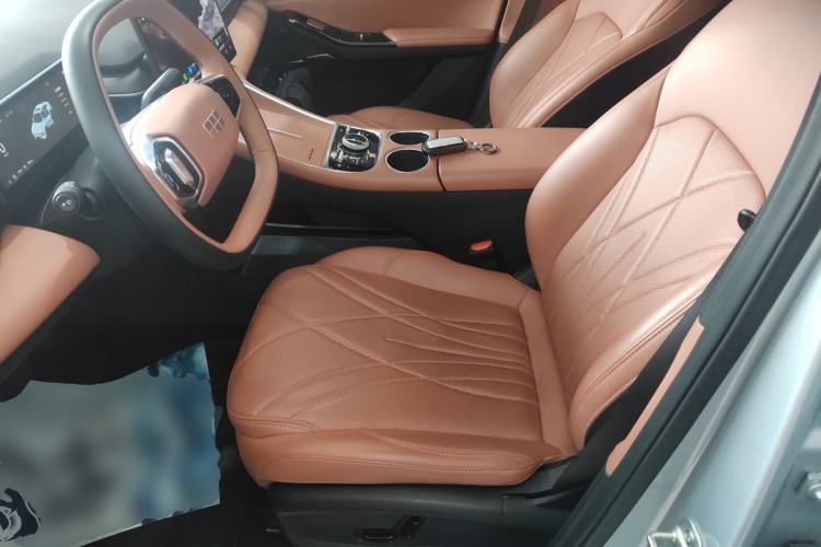 Used  L6 2025 EM-i 140km Starship Edition