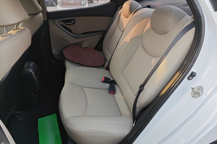 Used Hyundai Elantra 2012 1.6L Manual Fashion Edition