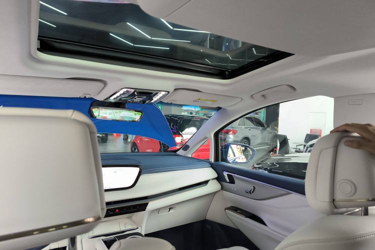 Used Buick GL8 New Energy 2024 Lu Zun Luxury Edition 7-Seater
