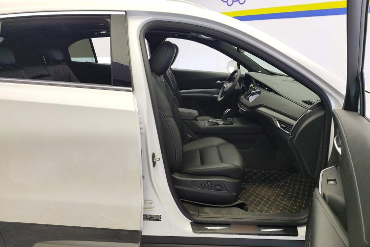 Used Cadillac XT4 2021 28T Two-Wheel Drive Leading Version
