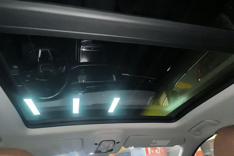 Used Audi Q7 2021 55 TFSI quattro S line Sport model
