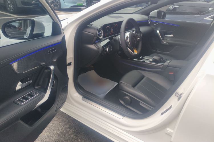 Used Mercedes-Benz A-Class 2022 Restyled A 200 L Sport Sedan Fashion Version
