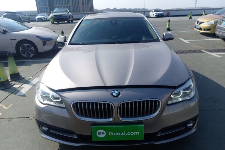 Used BMW 5 Series 2015 535Li Leading Model

