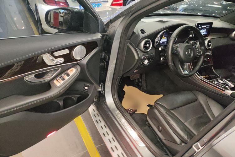 Used Mercedes-Benz GLC 2019 Facelift GLC 260 L 4MATIC Luxury Model
