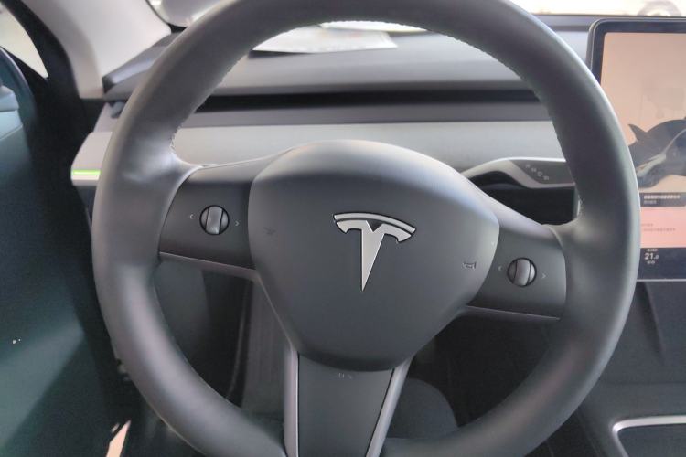 Used Tesla Model Y 2024 Rear-Wheel-Drive Version
