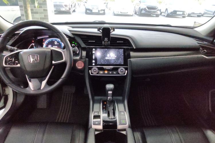 Used Honda Civic 2021 HATCHBACK 220TURBO CVT New Trendsetter
